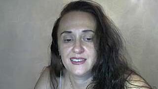 UllimOhi_ nude pussy closeups on cam for live sex video chat