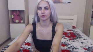 VictoriaBarton nude pussy closeups on cam for live sex video chat