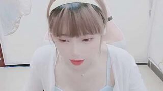 Violet-Zora nude pussy closeups on cam for live sex video chat