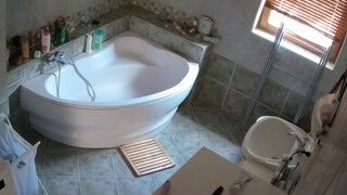 Voyeurcam-julmodels-bath-1st-1 nude before cam – live sex chat