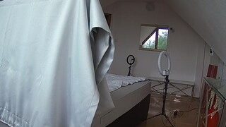 Voyeurcam-julmodels-bed-5 nude before cam – live sex chat
