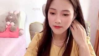 xiaoxue_ nude pussy closeups on cam for live sex video chat
