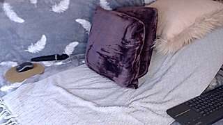 -yana_ nude pussy closeups on cam for live sex video chat