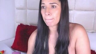 YULI, ?? nude before cam – live sex chat