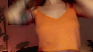 Yvie nude before cam – live sex chat