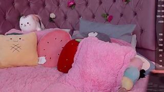 Zoe_Mefi nude pussy closeups on cam for live sex video chat