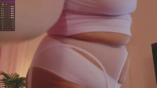 AminaCharm nude pussy closeups on cam for live sex video chat