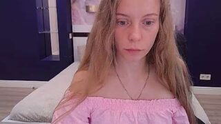 Estalla_Baker nude pussy closeups on cam for live sex video chat