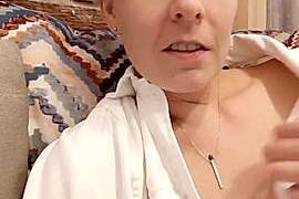 FrenkyFrase nude pussy closeups on cam for live sex video chat