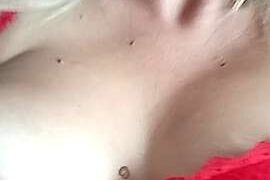 Girl-blond nude pussy closeups on cam for live sex video chat