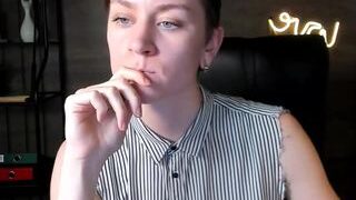 I am Mistress GABRIEL nude before cam – live sex chat
