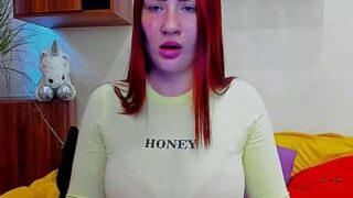 Innocent-Inna nude pussy closeups on cam for live sex video chat