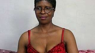 JAARLADY nude pussy closeups on cam for live sex video chat
