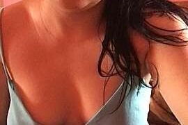 JessicaAby nude pussy closeups on cam for live sex video chat