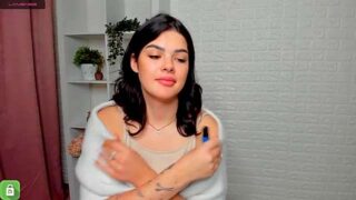 Kayla____ nude pussy closeups on cam for live sex video chat