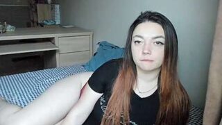 Kisses_Girll nude pussy closeups on cam for live sex video chat
