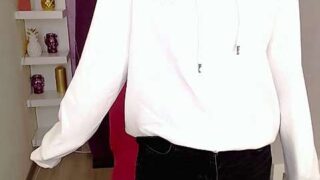 Kyara_Fox nude pussy closeups on cam for live sex video chat