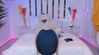 Leila-moors nude pussy closeups on cam for live sex video chat