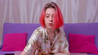 MelissaBeverly nude pussy closeups on cam for live sex video chat