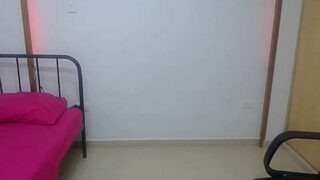 Perla_Sonrrisa nude pussy closeups on cam for live sex video chat