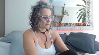 Pinkboobie nude pussy closeups on cam for live sex video chat