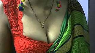 Radhikayours nude pussy closeups on cam for live sex video chat
