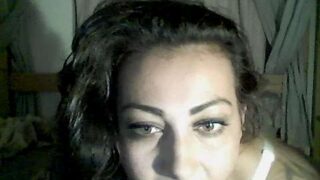 RealHotWoman nude pussy closeups on cam for live sex video chat