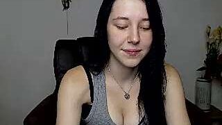 Sandygoldens nude pussy closeups on cam for live sex video chat