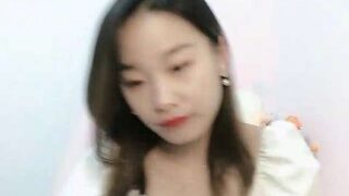 SisterHuang nude pussy closeups on cam for live sex video chat