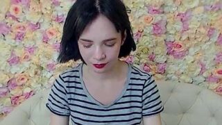 TheLoona nude pussy closeups on cam for live sex video chat