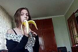 Tragedienne nude pussy closeups on cam for live sex video chat
