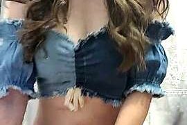 Adrina_Drake nude pussy closeups on cam for live sex video chat
