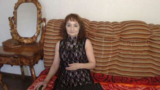 Anniee1Page nude pussy closeups on cam for live sex video chat