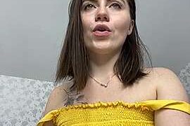 BettyPop nude pussy closeups on cam for live sex video chat