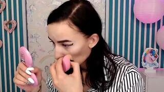 Bonniejames nude before cam – live sex chat