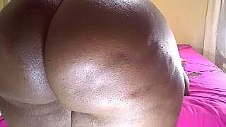 Bustybule nude pussy closeups on cam for live sex video chat