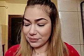 Ella_playful nude pussy closeups on cam for live sex video chat