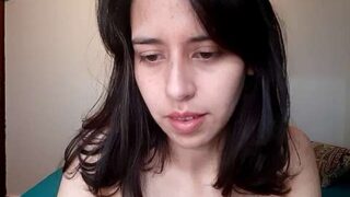 Ellie_Roux nude pussy closeups on cam for live sex video chat