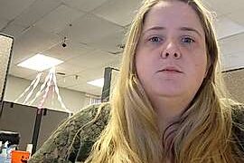 Hleigh327 nude pussy closeups on cam for live sex video chat