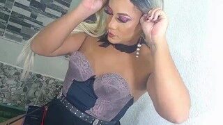 Little-bunnyy nude before cam – live sex chat