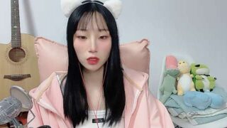 love-siqi nude pussy closeups on cam for live sex video chat