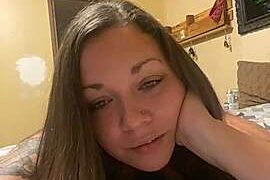 MilfSugaSuga nude pussy closeups on cam for live sex video chat