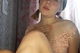 Mirra_Golden nude pussy closeups on cam for live sex video chat