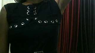 Rashmi-7272 nude pussy closeups on cam for live sex video chat
