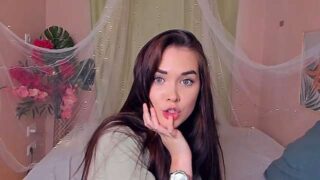 SaraBourguas nude pussy closeups on cam for live sex video chat