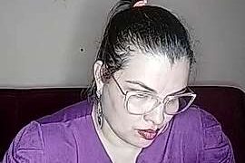 Showfull2k nude pussy closeups on cam for live sex video chat