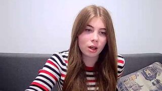 SweetValery19 nude pussy closeups on cam for live sex video chat