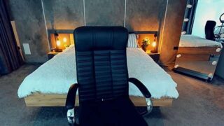 ViviansVivi nude pussy closeups on cam for live sex video chat