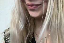 XXXLolly_MollyXXX nude pussy closeups on cam for live sex video chat