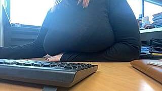 BigDaddy380@xh nude pussy closeups on cam for live sex video chat
